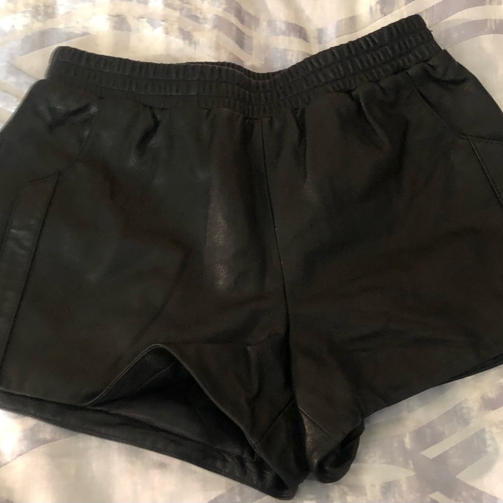 DearHua Genuine Leather Shorts